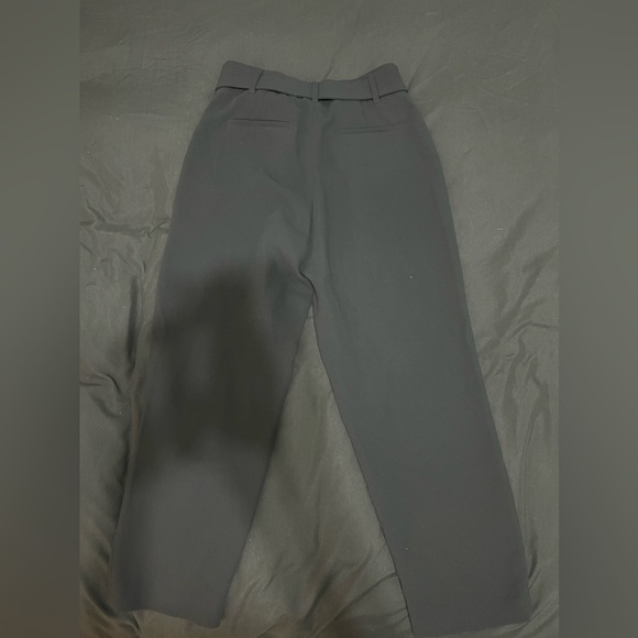 Straight black pants with tie - Picture 4 of 4